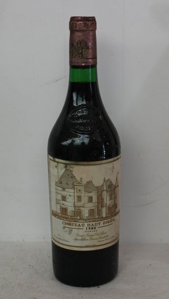 1 bout CHT HAUT BRION 1980 (étiq tachée)