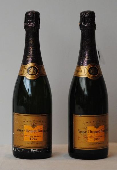 2 bout CHAMPAGNE VEUVE CLICQUOT BRUT VINTAGE...
