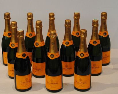 12 bout CHAMPAGNE VEUVE CLICQUOT BRUT