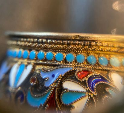 Russie. Argent cloisonné émaillé. Salière....