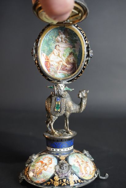 Petite pendule de table, Travail Austro-Hongrois...