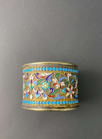Russie. Argent cloisonné émaillé. Anneau...