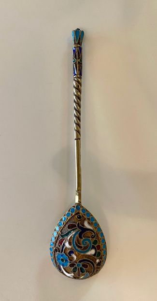 Russie. Argent cloisonné et émaillé
Russie....