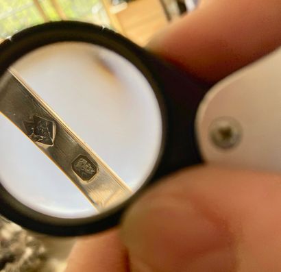 Petite Louche en argent polylobée à décors...