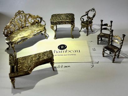 Miniature en argent
Miniature, ensemble de...