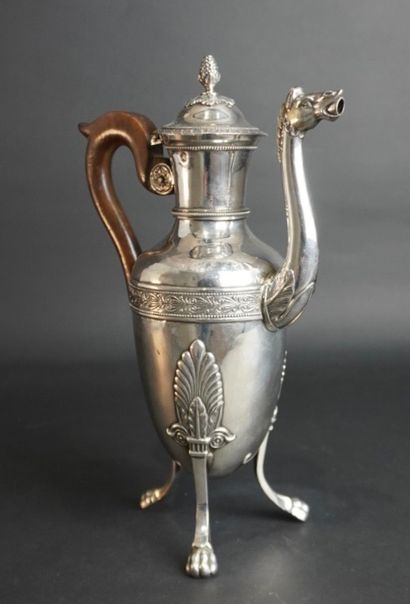 Petite verseuse d'époque empire en argent...