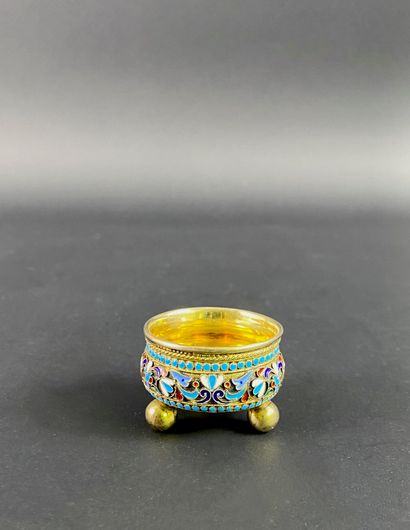 Russie. Argent cloisonné émaillé. Salière....