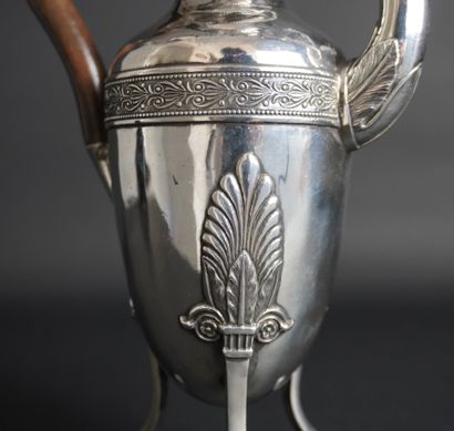 Petite verseuse d'époque empire en argent...