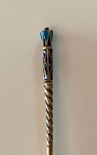 Russie. Argent cloisonné et émaillé
Russie....
