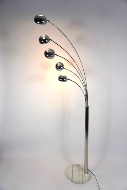 5-light floor lamp. 210cm high