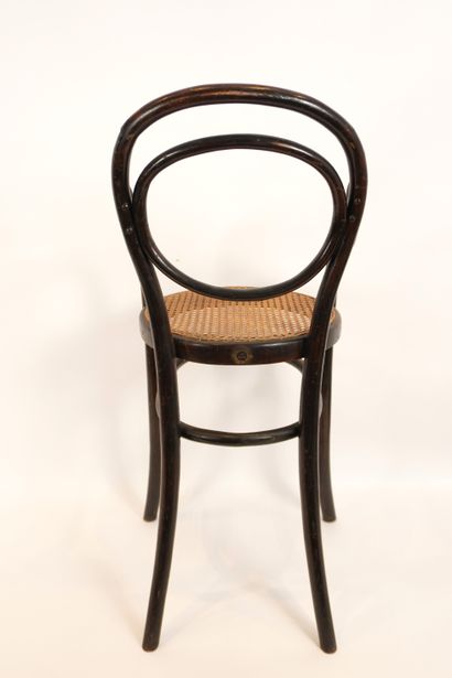 Thonet children's chair in turned wood. Seat...