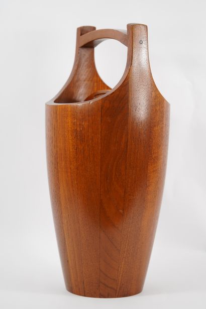 Teak wood ice bucket, Quist 196O Danish furniture....