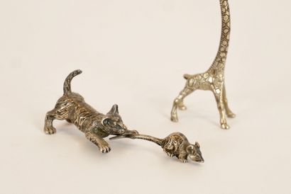 Silver, 2 Miniature animals giraffe, cat...