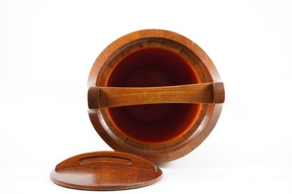 Teak wood ice bucket, Quist 196O Danish furniture....