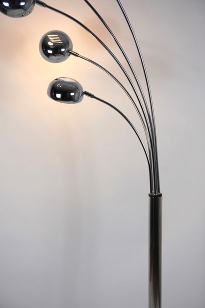 5-light floor lamp. 210cm high