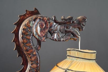 Table lamp. Dragon-shaped base, fabric lamp...