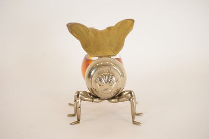 Silver-plated metal. Bee-shaped jam or honey...