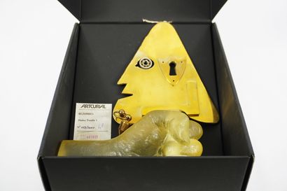 Bezombes Roger (1913-1994). Sculpture, Plexiglas...