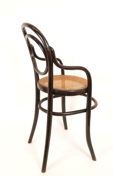 Thonet children's chair in turned wood. Seat...