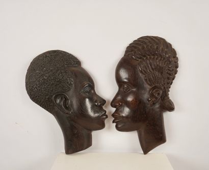 Congo. Arts premiers. 2 sculptures représentant...