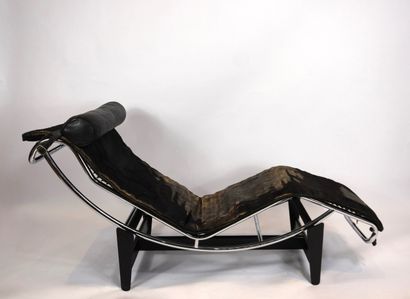 Le Corbusier (1858-1910). Chaise longue LC4...