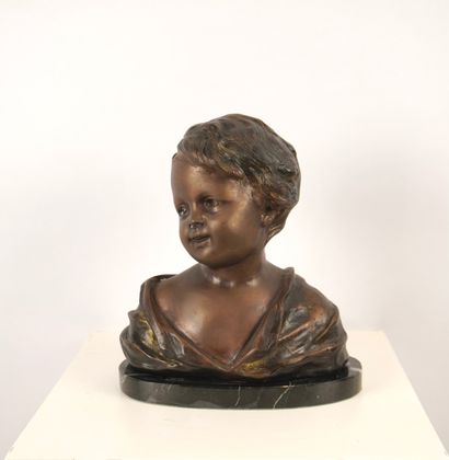 Buste représentant une petite fille. Bronze...