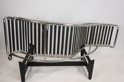 Le Corbusier (1858-1910). Chaise longue LC4...