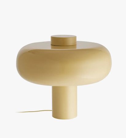 BUREAU BENJAMIN pour Monoprix.
Lampe à poser...