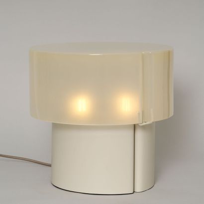 DANIELLE QUARANTE (1938-) pour Monoprix.
Lampe...