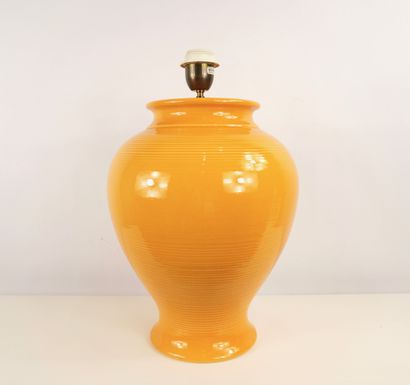 Table lamp, large yellow ceramic lamp base,...