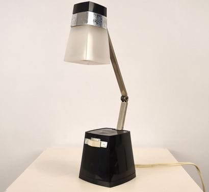Small lamp in creamy-white Plexiglas, opal...