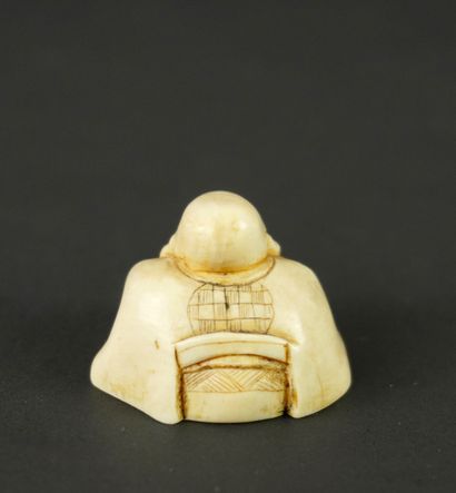 NETSUKE. Ivoire. Japon, 1900
Ce personnage...