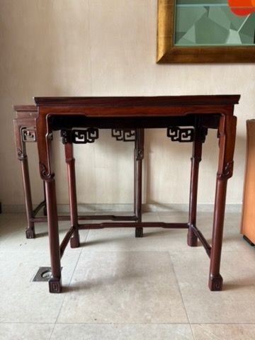 Chine, XXe siècle. Paire de sellettes en...
