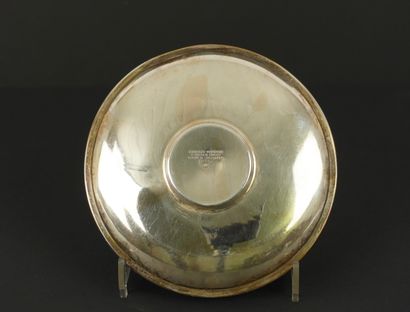 Argent. Tasse et sous-tasse