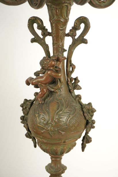 Napoleon III.
Large mantelpiece: a clock...