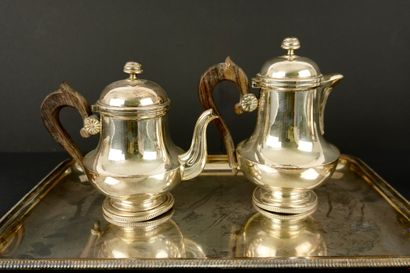 Coffee set in silver-plated metal.
one tray,...