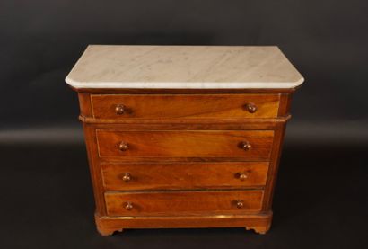 Small chest of drawers for dolls in walnut....
