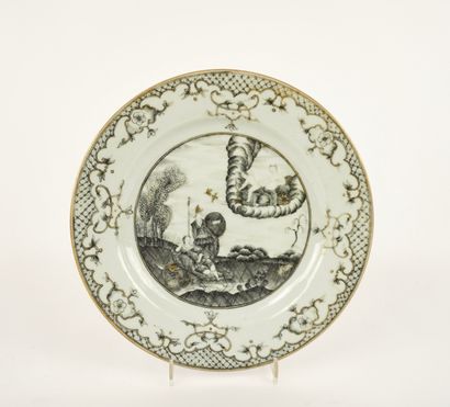 Chine. Compagnie des Indes. XVIIIe. 
Assiette...