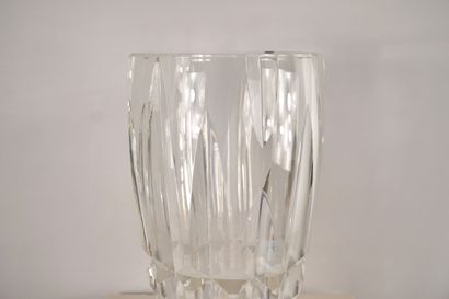 Schneider France. Vase signé. Taillé d'époque...