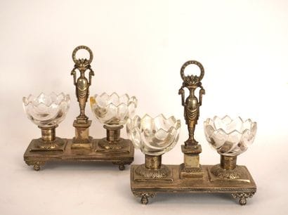 Argent. Paire de doubles salières d'époque...