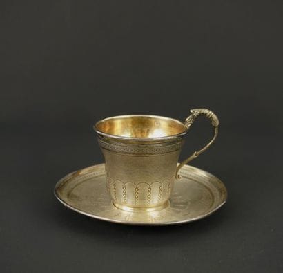 Argent. Tasse et sous-tasse