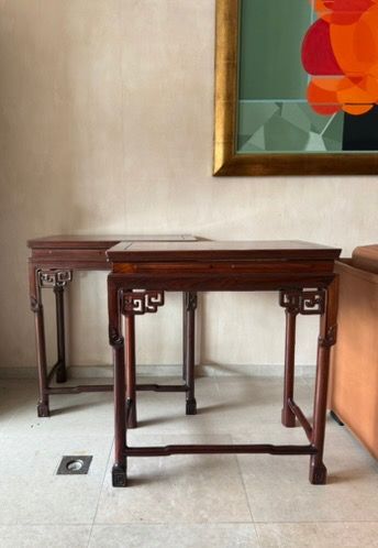 Chine, XXe siècle. Paire de sellettes en...