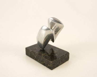 Petite sculpture en Fonte d'aluminium, forme...