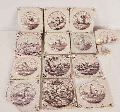 Delft. XVIIe et XVIIIe. Ensemble de 12 pavés,...