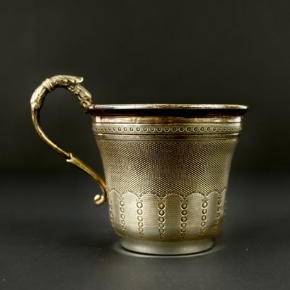 Argent. Tasse et sous-tasse