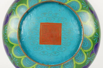 China, late 19th/early 20th century. Cloisonné...