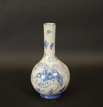 China Blue White. 2 bowls D 14cm (chip-crack)...