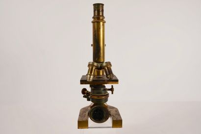 E.LEITZ WETZLAR. Brass microscope in original...