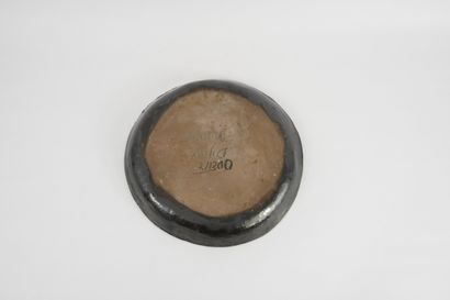 Dijeux Odette (1920-2020). Plat rond décor...