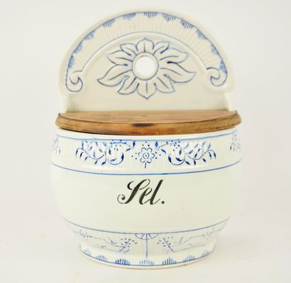 Ensemble de pots à épices et de bocaux de...
